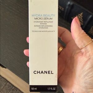 CHANEL Hydra Beauty Micro Serum new never used